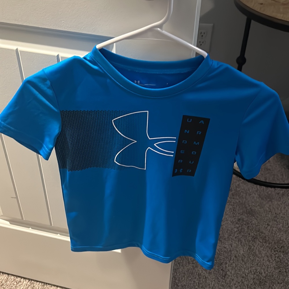 Boy’s Size 7 Under Armour Set